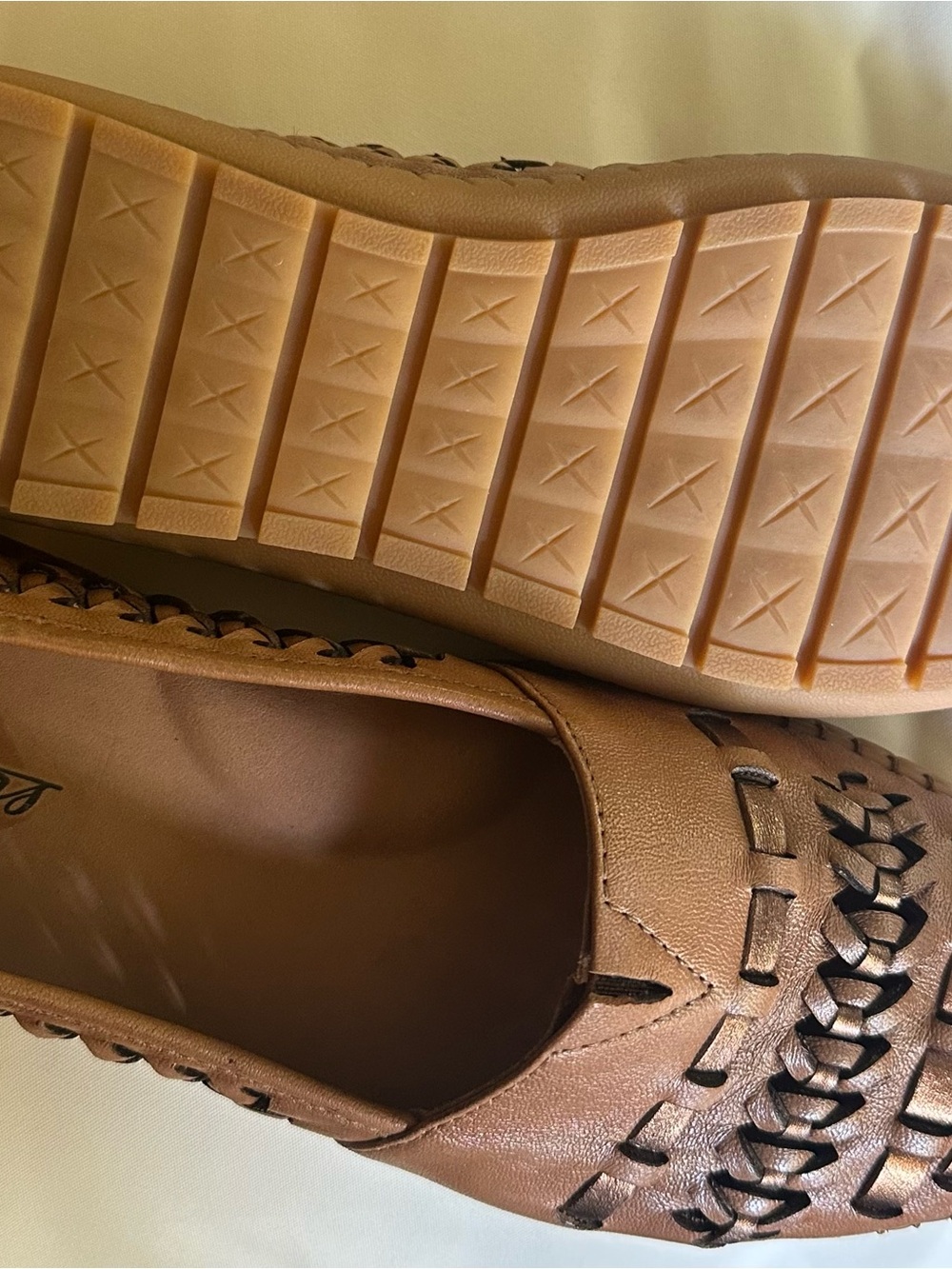 Trotters Tan Woven Leather Slip-On Flats - Women Brown 8.5 - Picture 4 of 7
